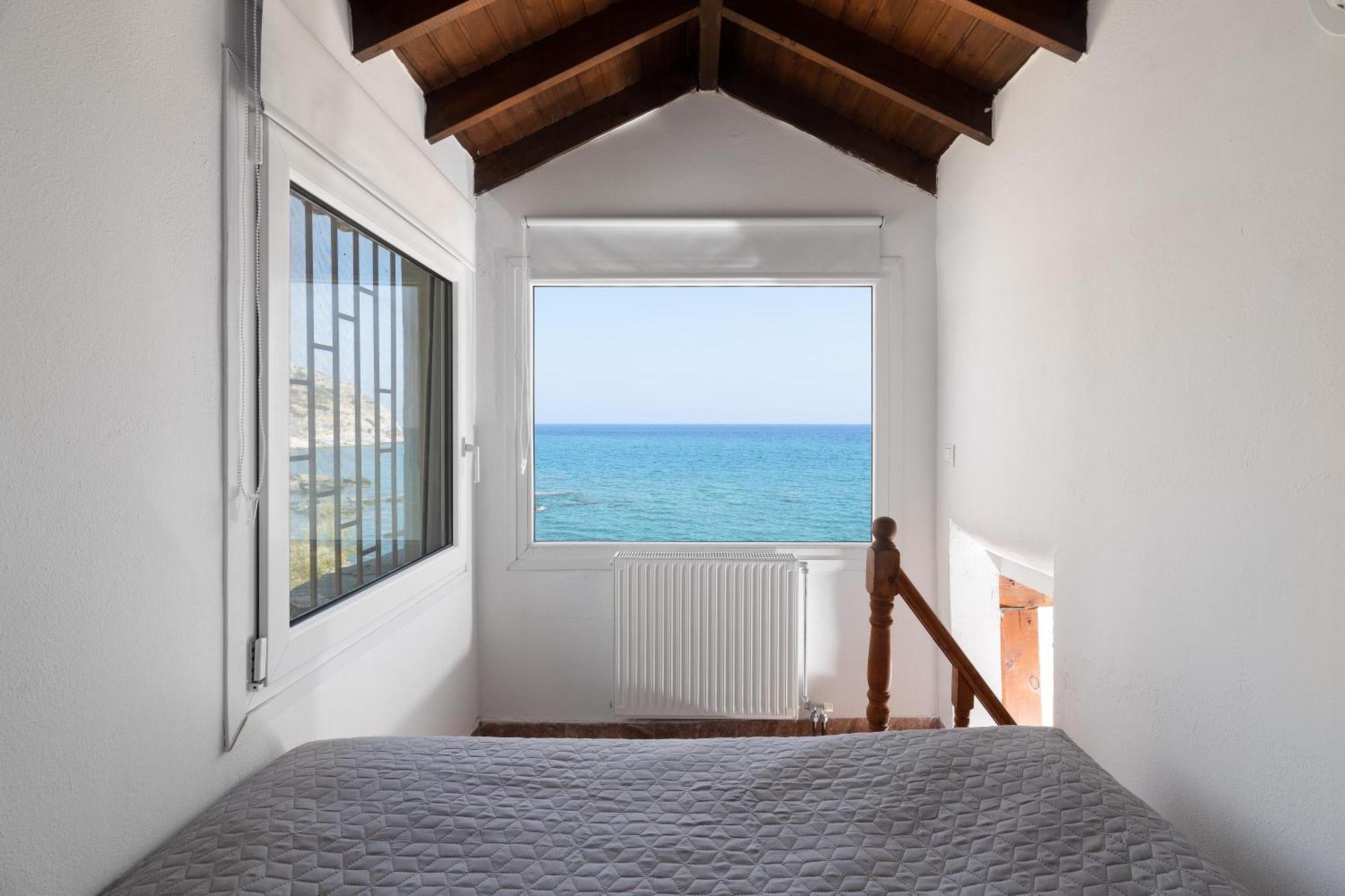 Villaer Hamilton Sea Front *